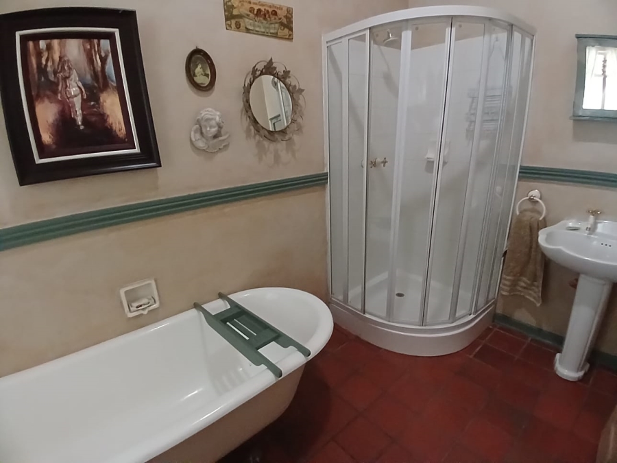 4 Bedroom Property for Sale in Herlear Northern Cape